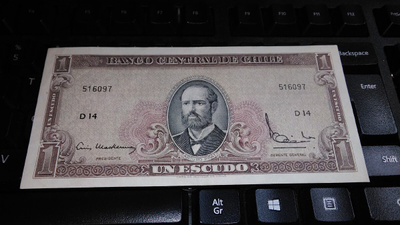 Chile 1 Peso 1962 P135d UNC-