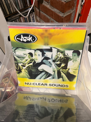 ash - Nu-clear sounds LP