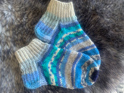 ”Sipsuttelua”, villasukat koko 37-38