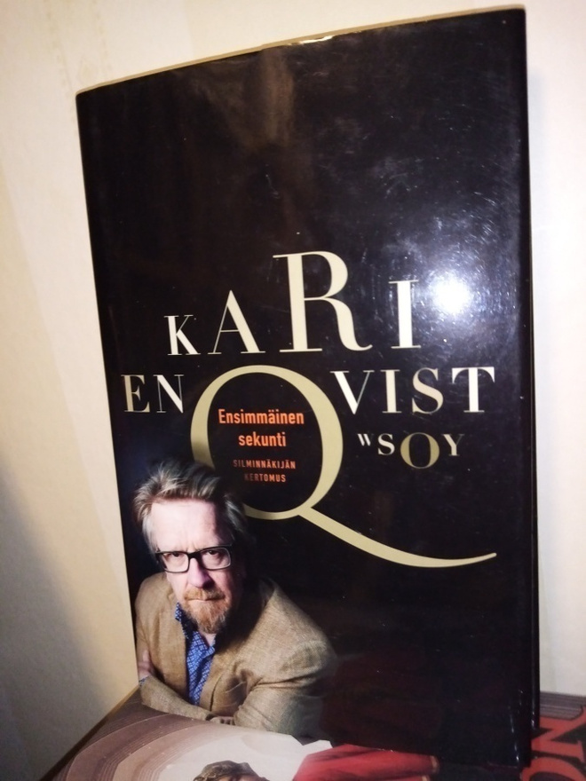 Kari Enqvist :  Ensimmäinen sekunti ( SIS POSTIKULU)