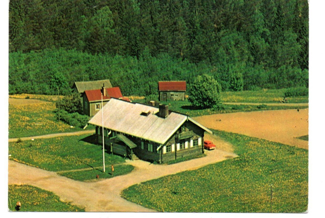 Ilomantsi: Runonlaulajan pirtti (Tmi Karhumäki 1529 väri)