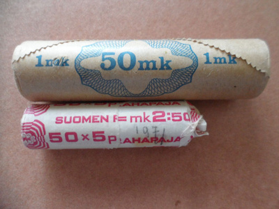 1 markka 1969 ja 5 penniä 1971 raharullat