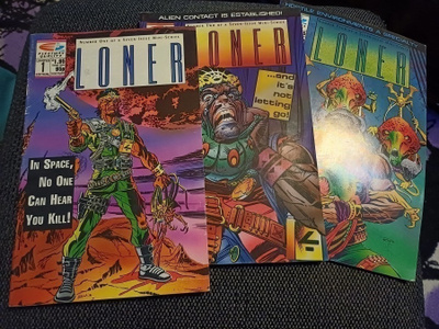 LONER sarjakuvalehtiä 1,2 ja 4 englannin kielinen