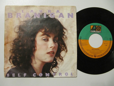Laura Branigan Self Control 7" sinkku