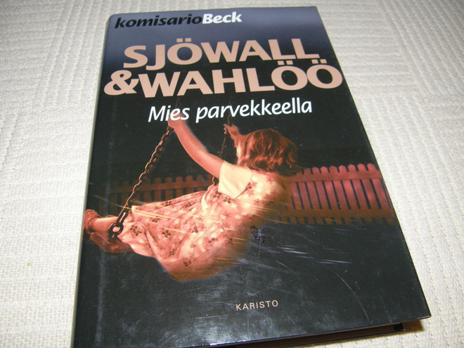 Sjöwall - Wahlöö  Mies parvekkeella  -sid