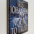 Iris Johansen : No One to Trust - pikkukuva 1