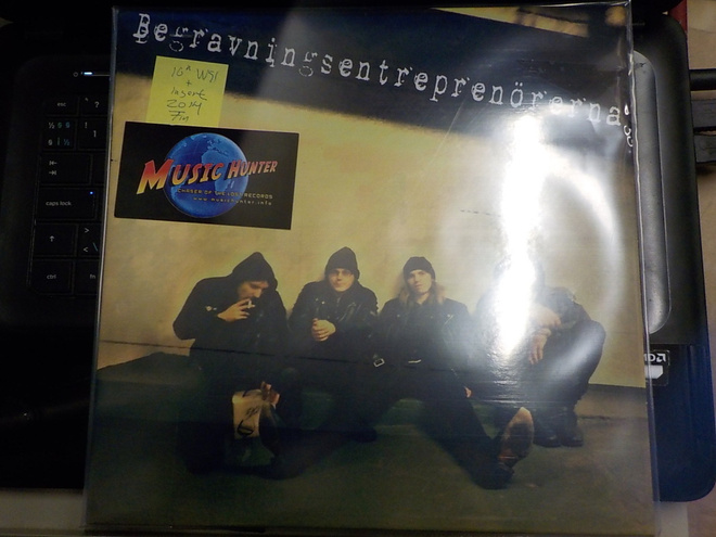 BEGRAVNINGSENTREPRENÖRERNA - S/T UUSI LP