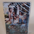 SHOPLIFTERS -PERHESALAISUUKSIA (UUSI) - pikkukuva 1
