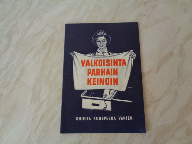 Pyykkikone/ -pyykinpesuopas vuodelta 1957