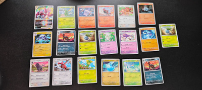 Pokemon kortteja