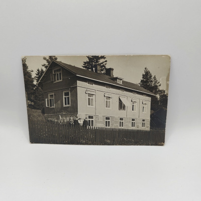 Karhula: "Vila" *