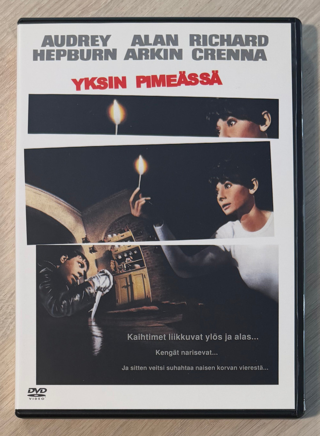 Yksin pimeässä (1967) Audrey Hepburn & Alan Arkin