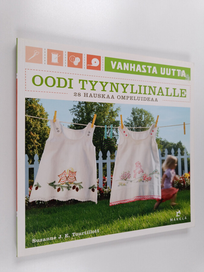 Suzanne J. E. Tourtillott : Oodi tyynyliinalle : 28 hausk...