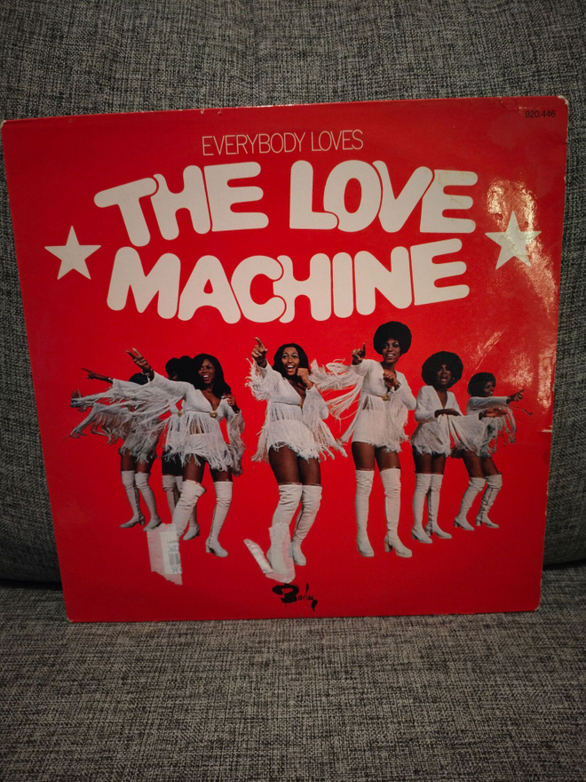 LP Everybody loves The Love machine