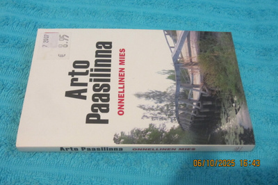 Onnellinen mies / Arto paasilinna