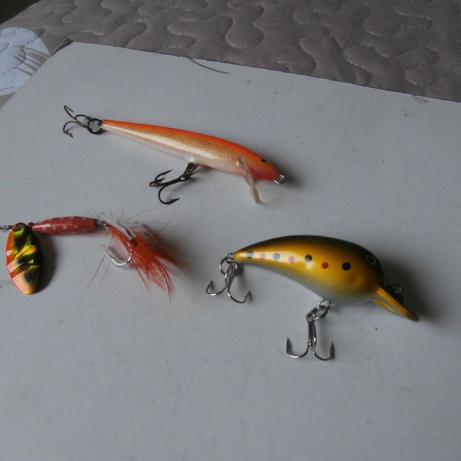 Uistimia 3 kpl mm. Rapala Vaappu ja Abu Spinnaren Reflex