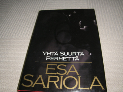 Esa Sariola Yhtä suurta perhettä -sid