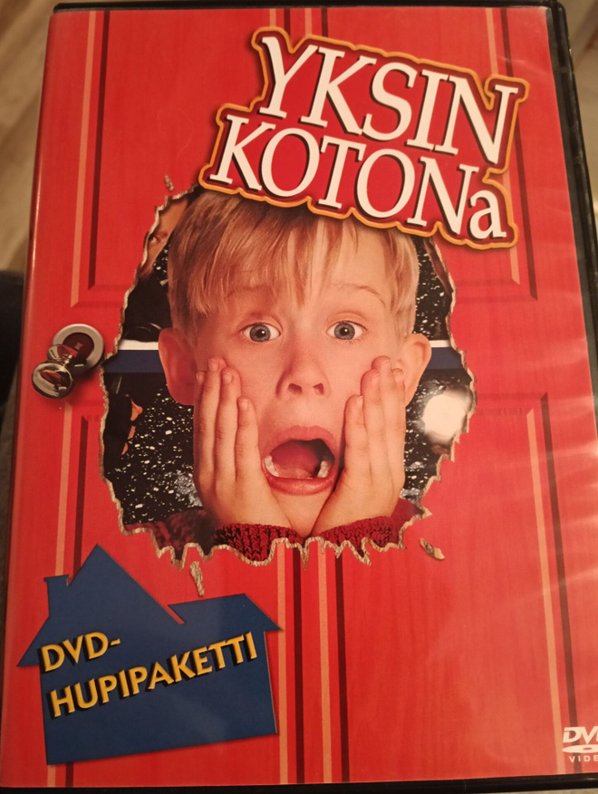 Yksin kotona dvd-hupipaketti