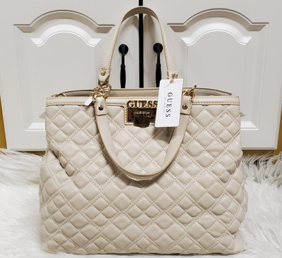 GUESS NAISTEN KÄSILAUKKU LIMITED EDITION (ORIGINAL)