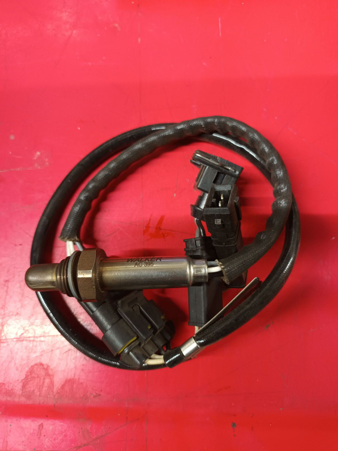 Volvo 850 happitunnistin 9207998 (Walker 87854)