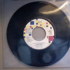 GRACE JONES :: SLAVE TO THE RHYTHM :: VINYYLI 7" 1985 - pikkukuva 1