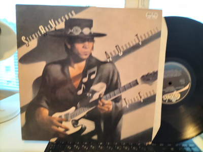 STEVIE RAY VAUGHAN, Texas Flood, LP HOL -83 SIISTI KUNTO !!