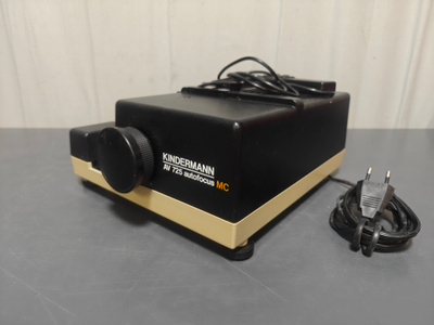 Projector Kindermann 725