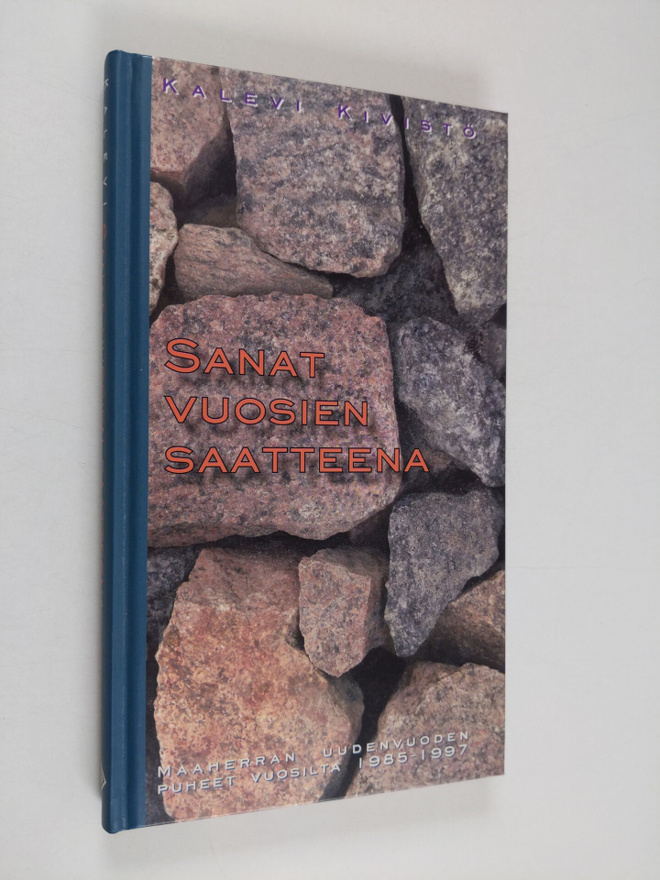 Kalevi Kivistö : Sanat vuosien saatteena