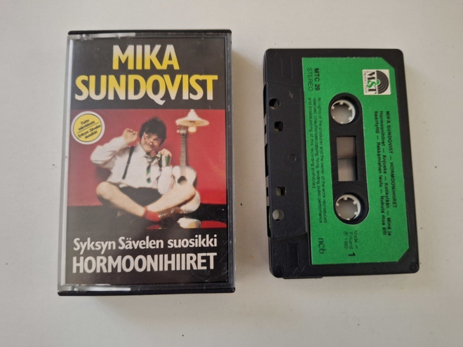 MIKA SUNDQVIST - HORMOONIHIIRET c-kasetti