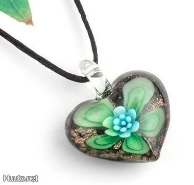 1035 .. Murano Käsintehty Lampwork Taidelasi .. Kaulakoru