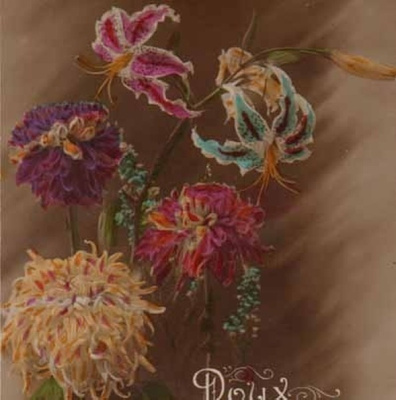 KUKKIA / Romanttinen lilja-dahlia-asetelma. 1900-l.