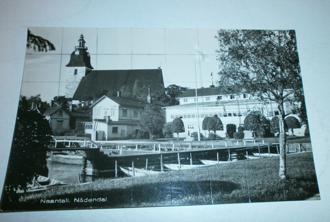 Naantali, satamaa ja kirkko, mv valokuvapk (koevedos?)
