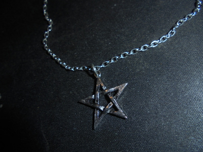 Kaulakoru Pentagram. Brand Alchemy Gothic