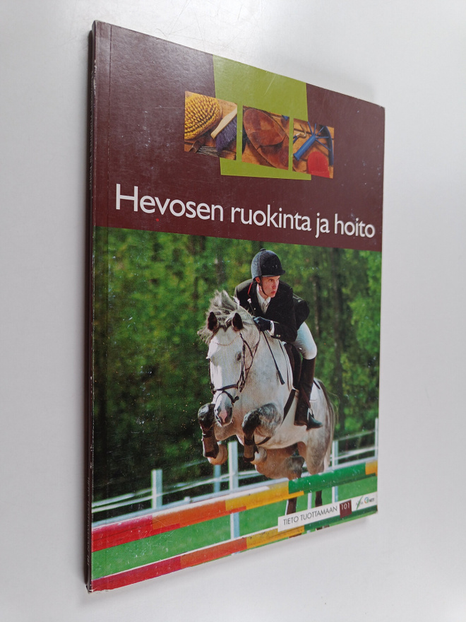 Hevosen ruokinta ja hoito