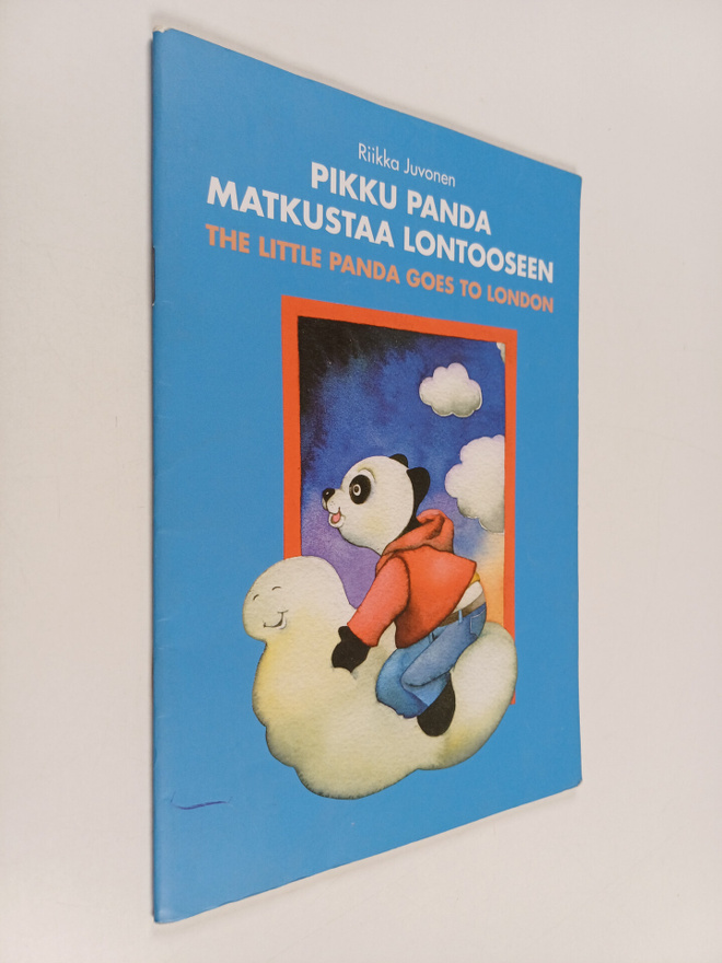 Riikka Juvonen : Pikku panda matkustaa Lontooseen = The l...