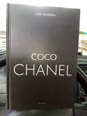 AXEL MADSEN : COCO CHANEL ( SIS POSTIKULU)
