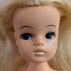 Sindy-nukke, jalat irti - pikkukuva 1