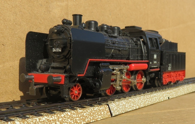 Märklin 3003 Br24 digital höyryveturi