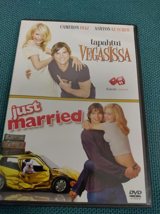 TAPAHTUI VEGASISSA + JUST MARRIED (tuplaboksi)***