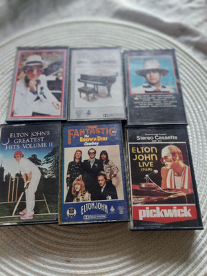 ELTON JOHN