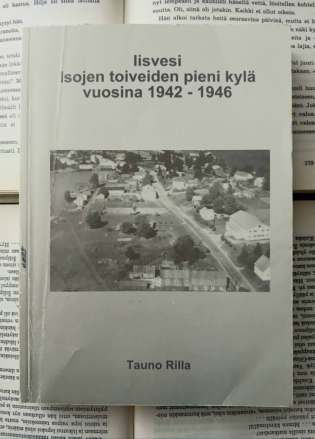 Iisvesi: isojen toiveiden pieni kylä vuosina 1942-1946