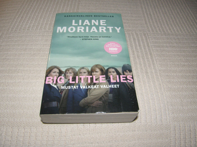 Liane Moriarty Mustat valkeat valheet -nid