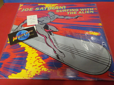 JOE SATRIANI - SURFING WITH THE ALIEN EX-/EX+ LP