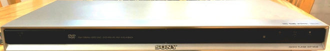*  Sony Super Slim DVD Soitin DVP-NS38 + 5 Leffaa Lue Kuvaus