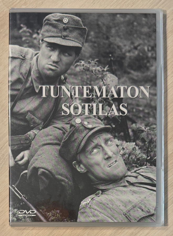 Edvin Laine: TUNTEMATON SOTILAS (1955) uusi ja muoveissa
