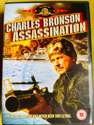 Salamurhaaja Assassination (1987) Charles Bronson Suomi TXT