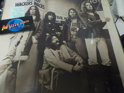 THE WACKERS - HOT WACKS 1ST US - 72 PRESS LP M-/M-