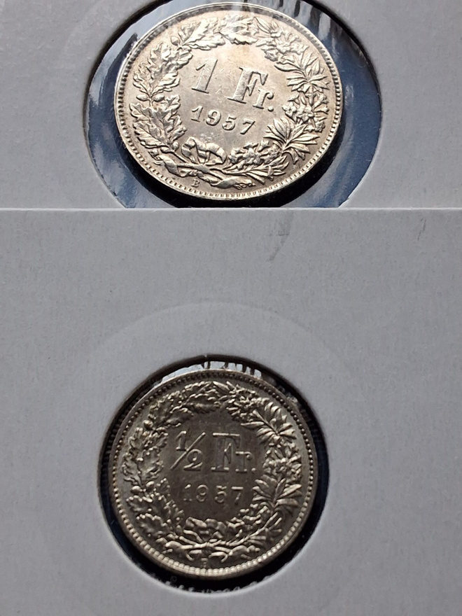 Silver Sveitsi 1/2 ja 1 frangin rahat 1957