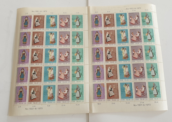 postimerkki arkki Kansanpuvut 0,60mk 1973 Lape 120e