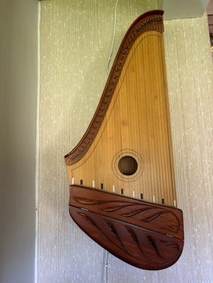 Kantele, Jussi Ala-Kuha (1952-2007) Kaustinen kanteleverstas